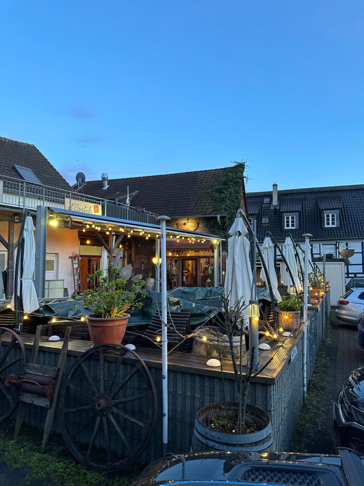 Mola Apartments-Charmante Ferienwohnung Im Herdecke Zentrum Fuer 3 Personen-Grosse Dachterrasse-Grill-Gratis Parken-Wlan Luaran gambar