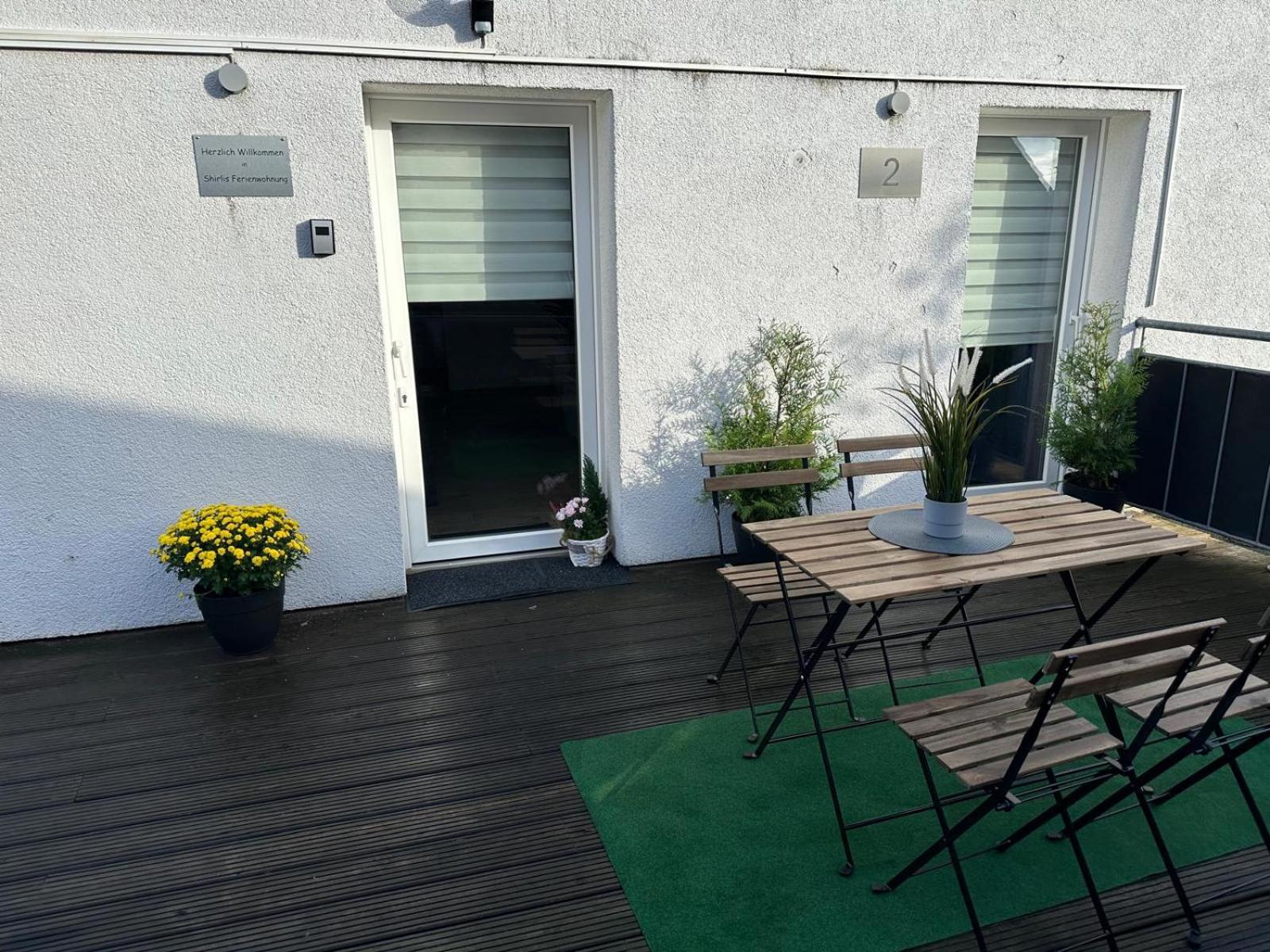 Mola Apartments-Charmante Ferienwohnung Im Herdecke Zentrum Fuer 3 Personen-Grosse Dachterrasse-Grill-Gratis Parken-Wlan Luaran gambar