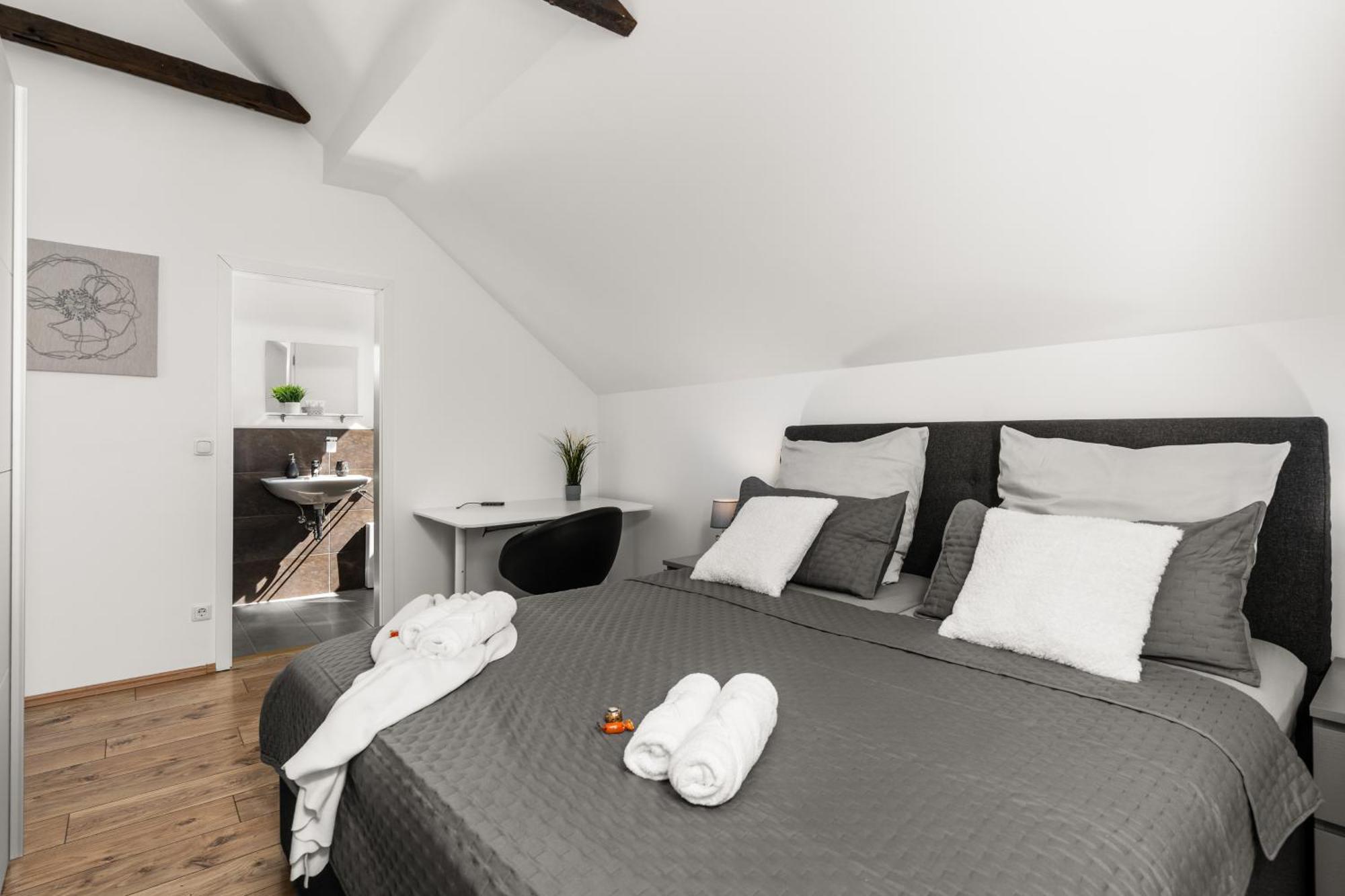 Mola Apartments-Charmante Ferienwohnung Im Herdecke Zentrum Fuer 3 Personen-Grosse Dachterrasse-Grill-Gratis Parken-Wlan Luaran gambar