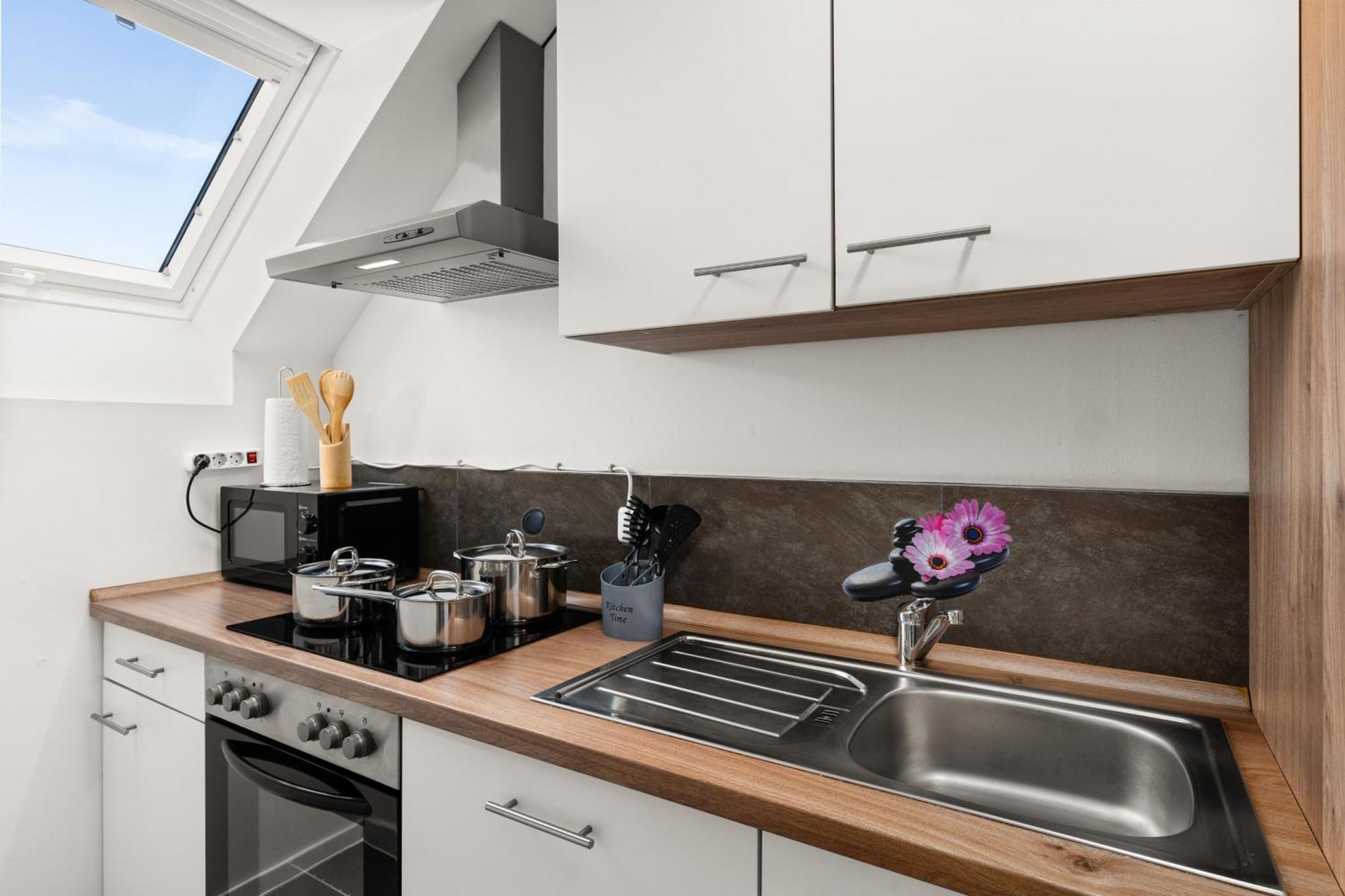 Mola Apartments-Charmante Ferienwohnung Im Herdecke Zentrum Fuer 3 Personen-Grosse Dachterrasse-Grill-Gratis Parken-Wlan Luaran gambar